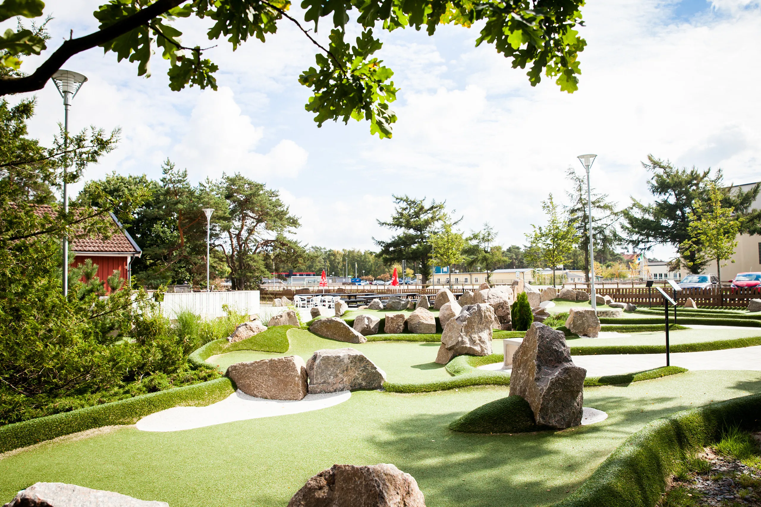 Utsikt över Vallarnas minigolfsområde