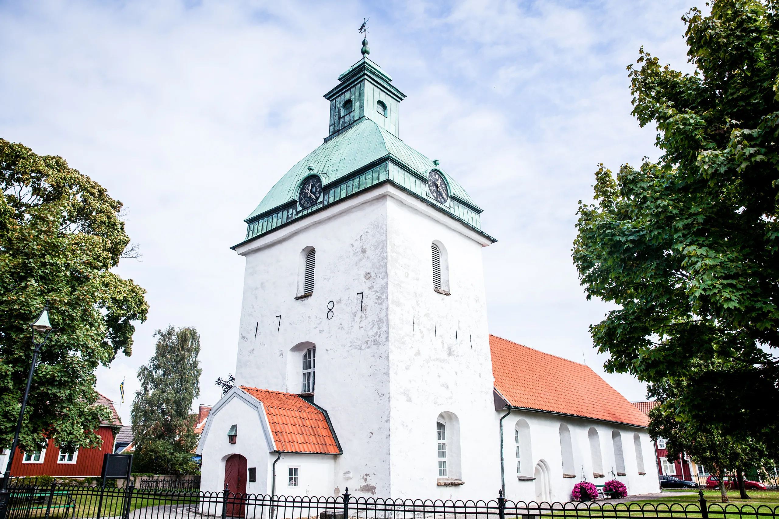 Vit vacker kyrka
