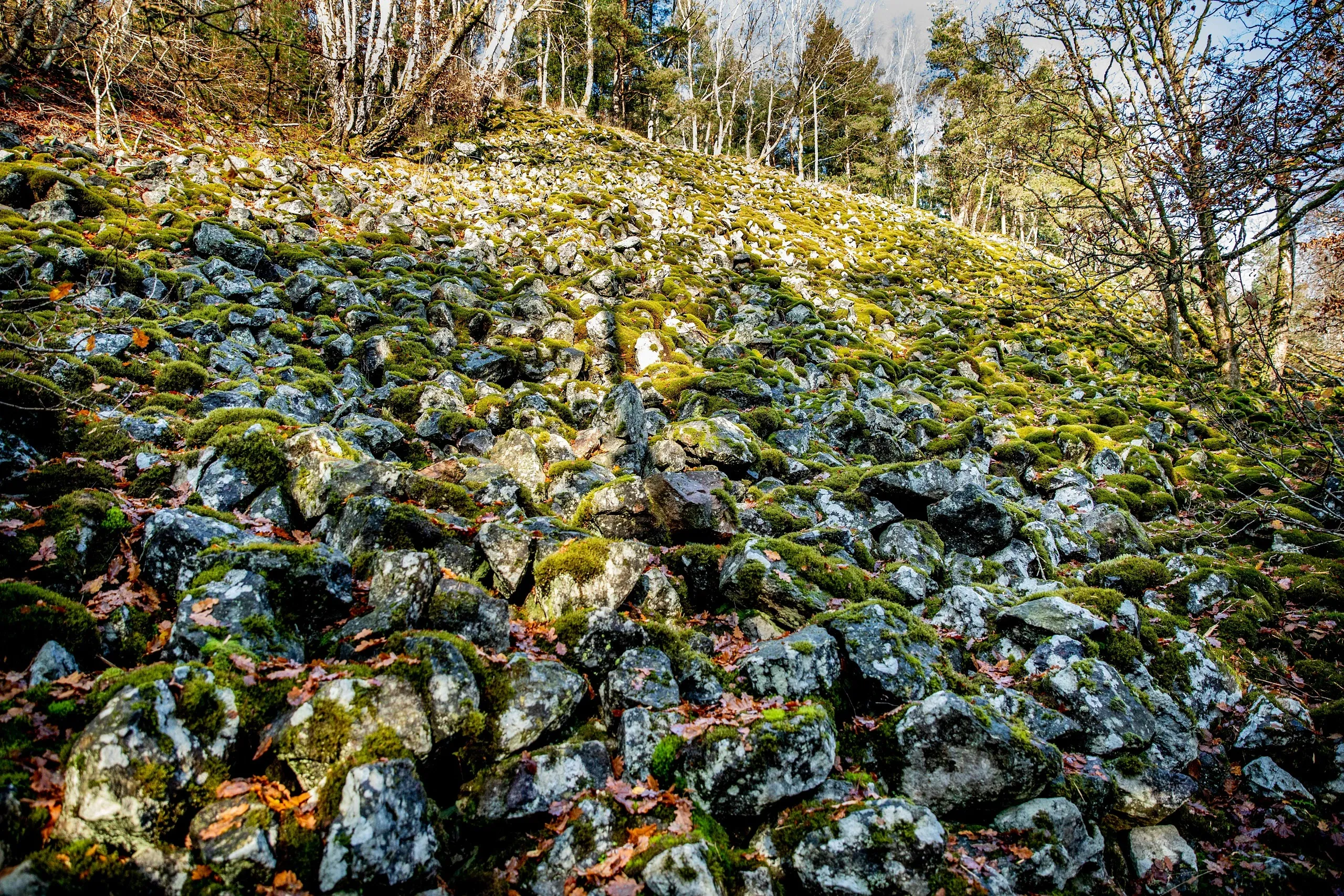 Granatgruvan stenar i sluttning
