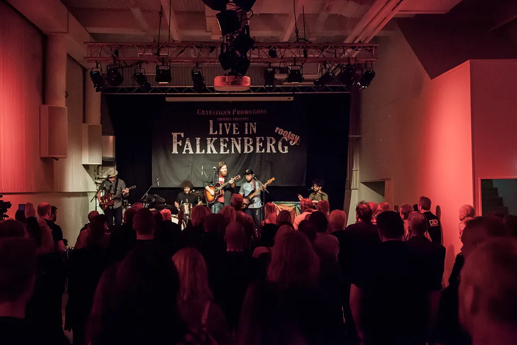 konsert inomhus med publik
