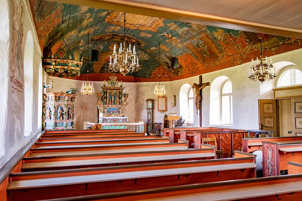 Svartrå Kyrka – en gammal soldat och hans fina hatt 1722