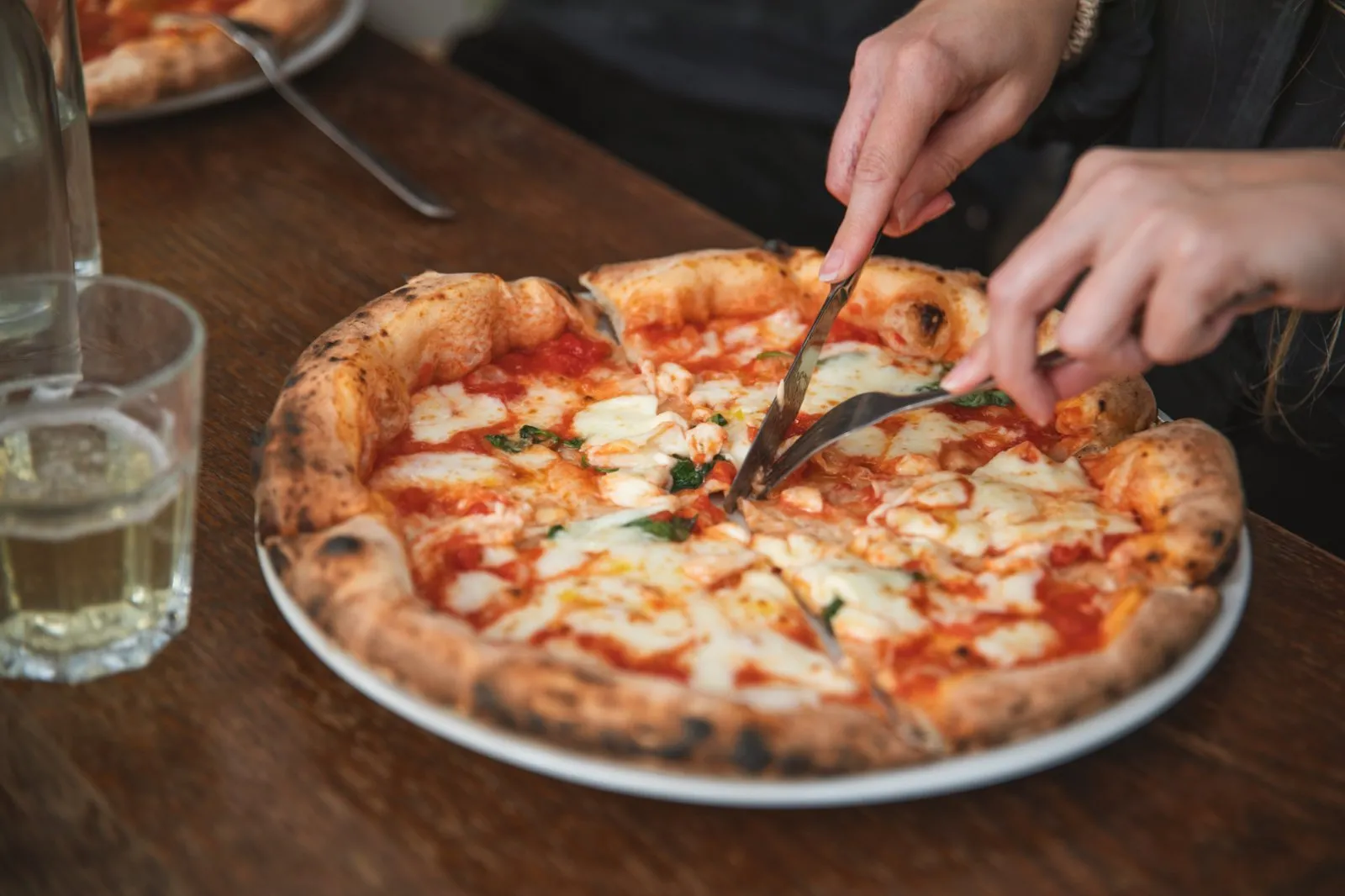 Pizza från Lilla Napoli.