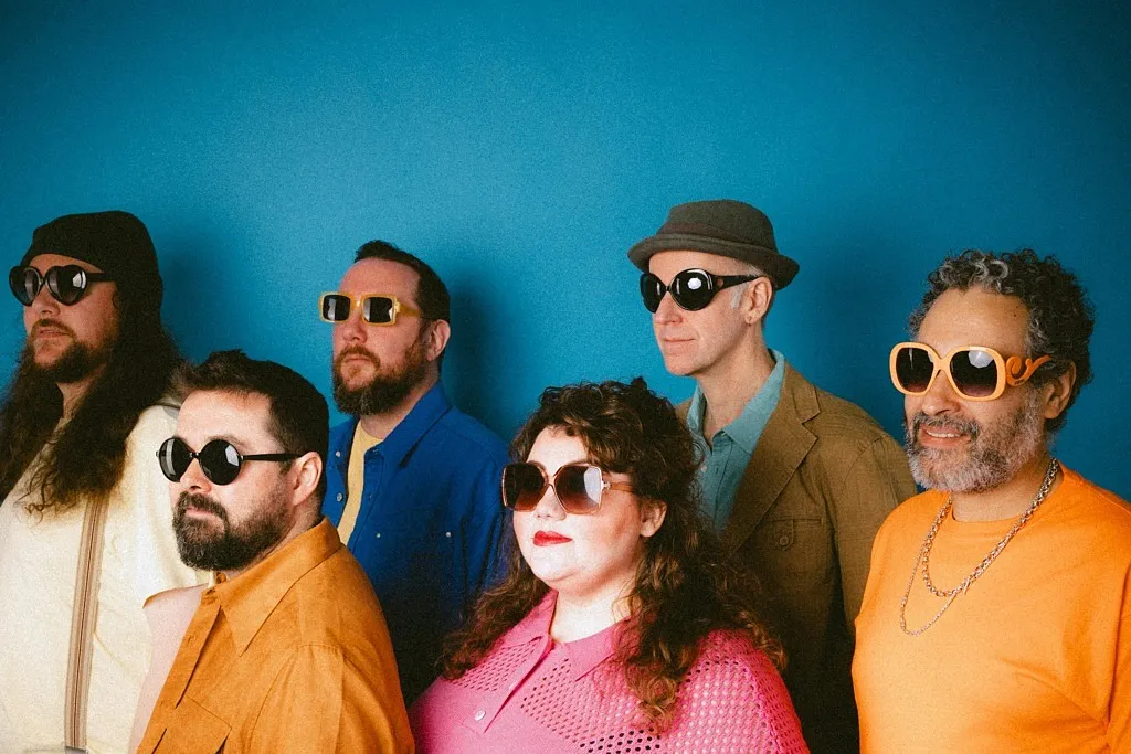 Jazzetc… och Musik Hallandia presenterar stolt Ríoghnach Connolly & Honeyfeet!