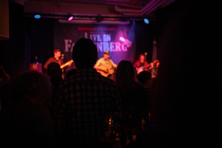 Tribute till Håkan Hellström, tillsammans i mörker