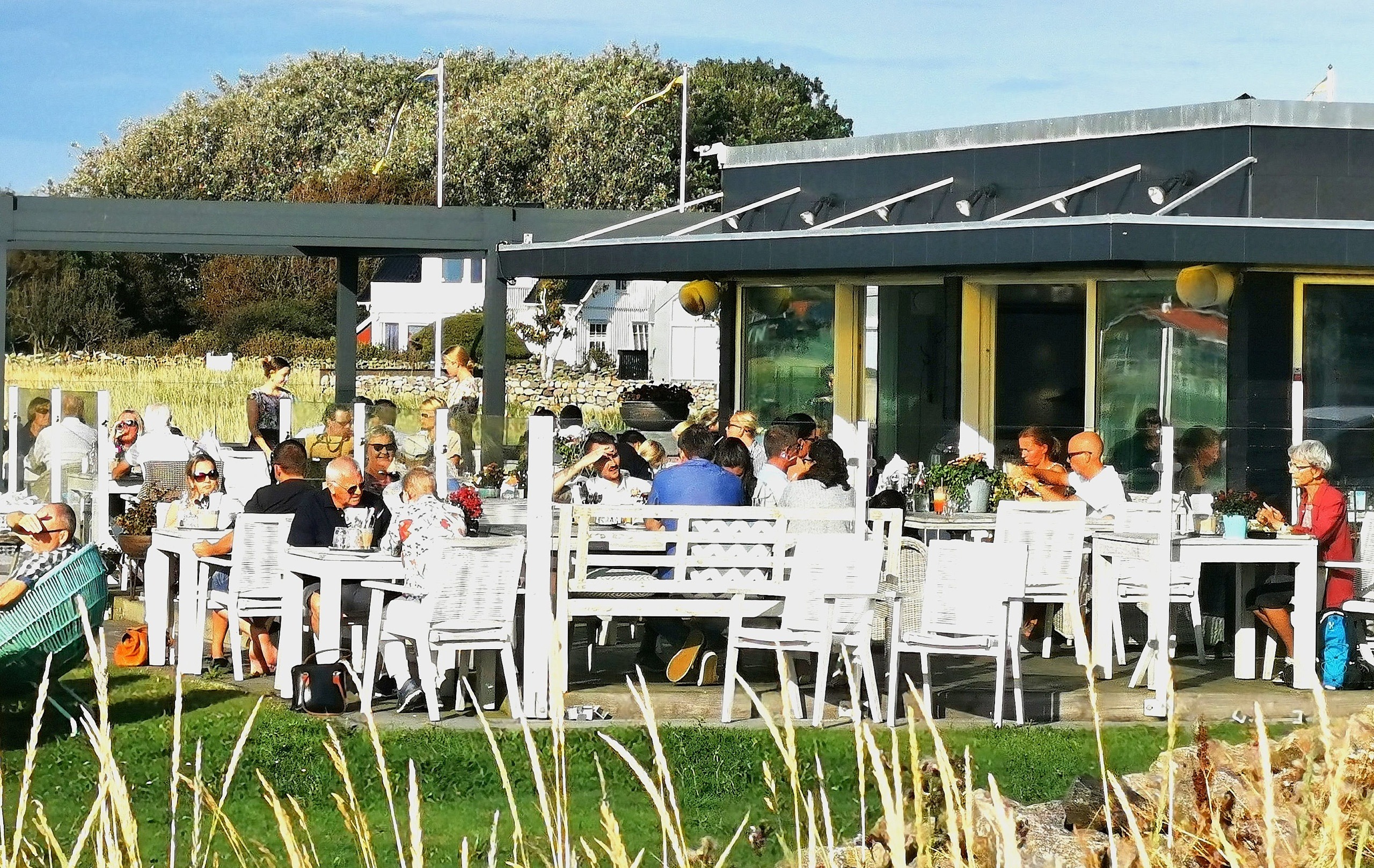 Uteserveringen på fiskekrogen i glommen en sommardag